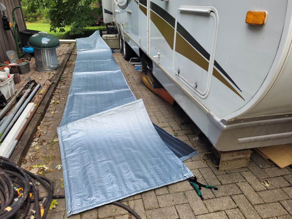 Photo of DIY RV skirting for winter