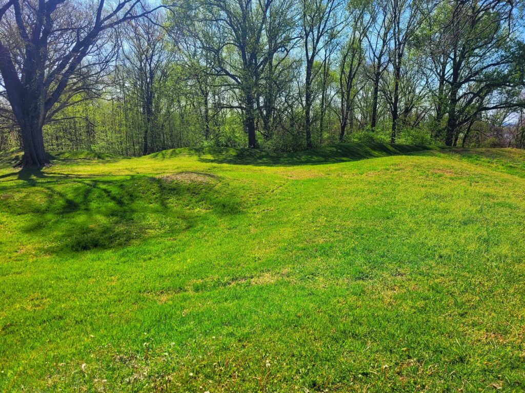 Photo of remains of Fort Kaskaskia