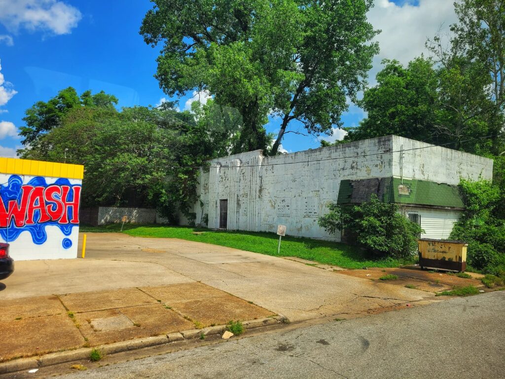 photo of former swimming pool in Cairo illinois