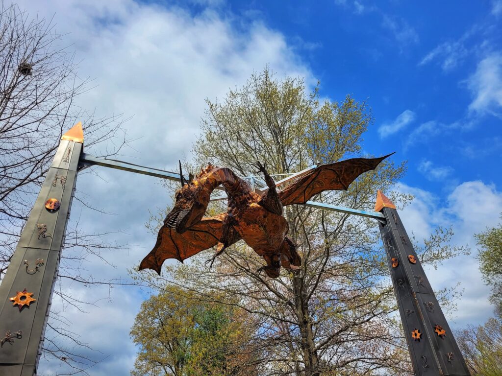 photo of flying dragon sculpture at Boo Castle Park