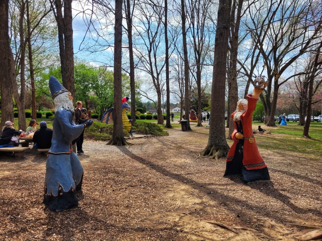 photo of battling wizard statues at Boo Castle Park