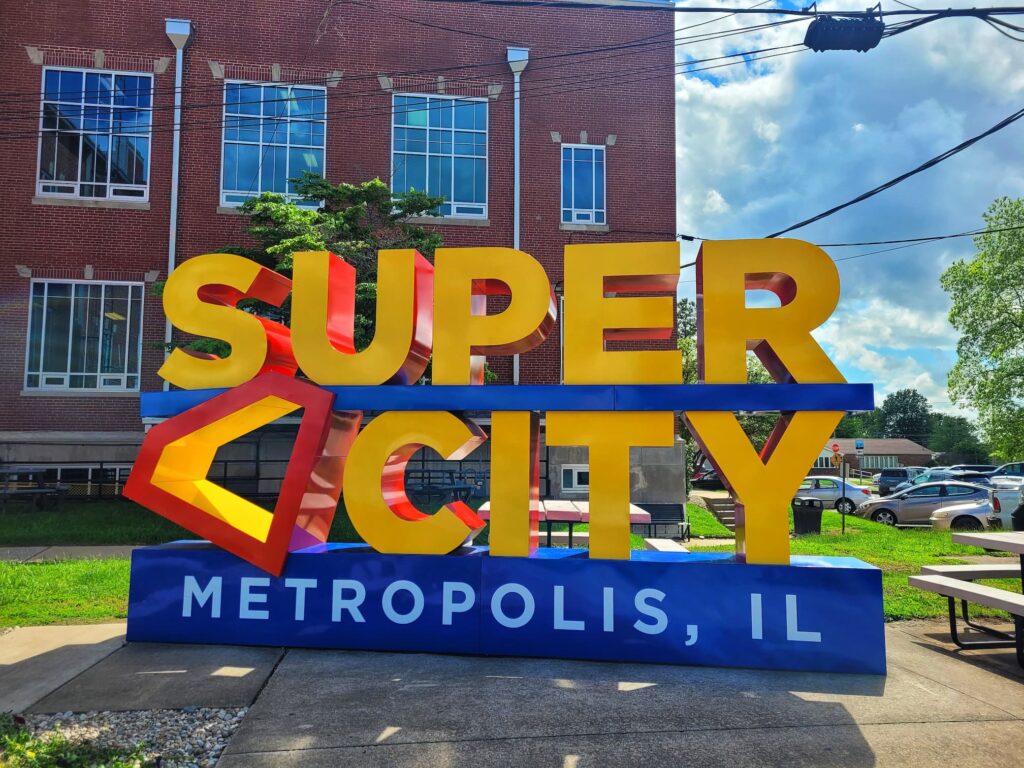photo of Super City Metropolis sign