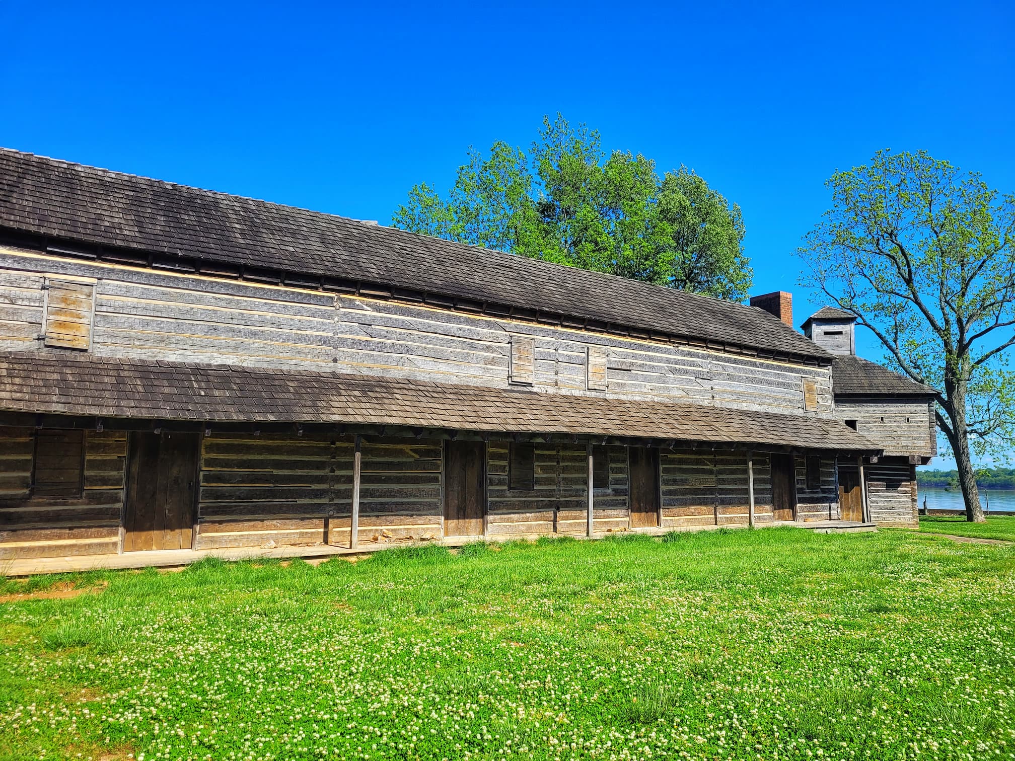 photo of fort massac buildings