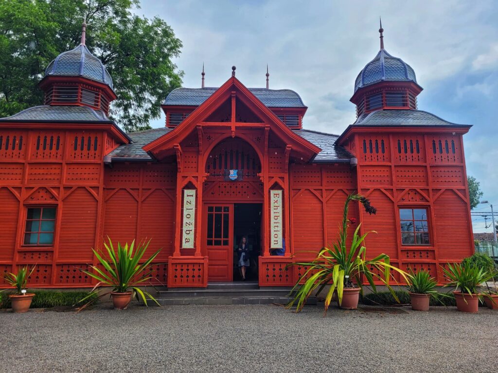 photo of zagreb botanical garden's exhibition pavilion