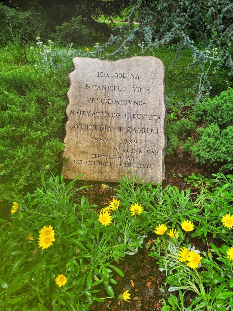 photo of zagren botanical garden sign