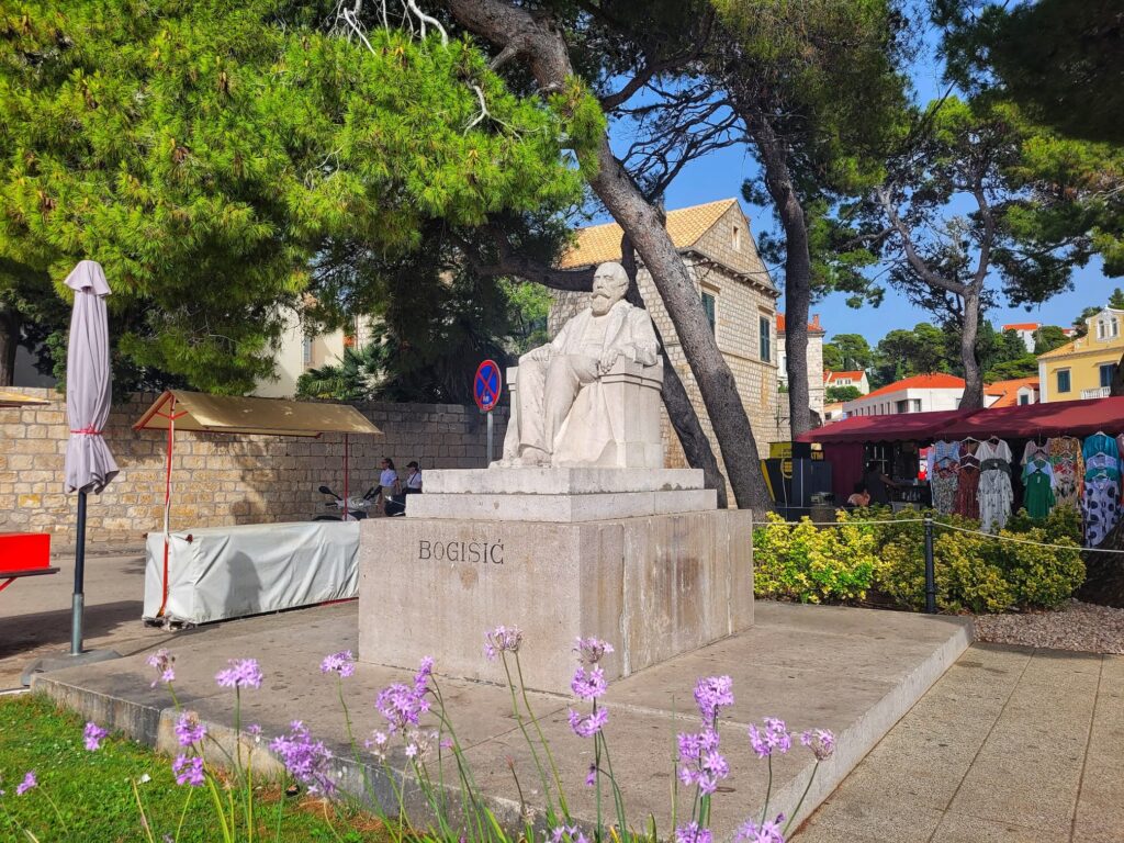 photo of statue of Bogisic in Cavtat