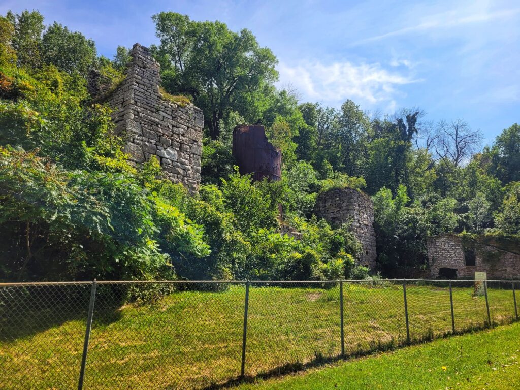 photo of high cliff state park limestone kiln ruins