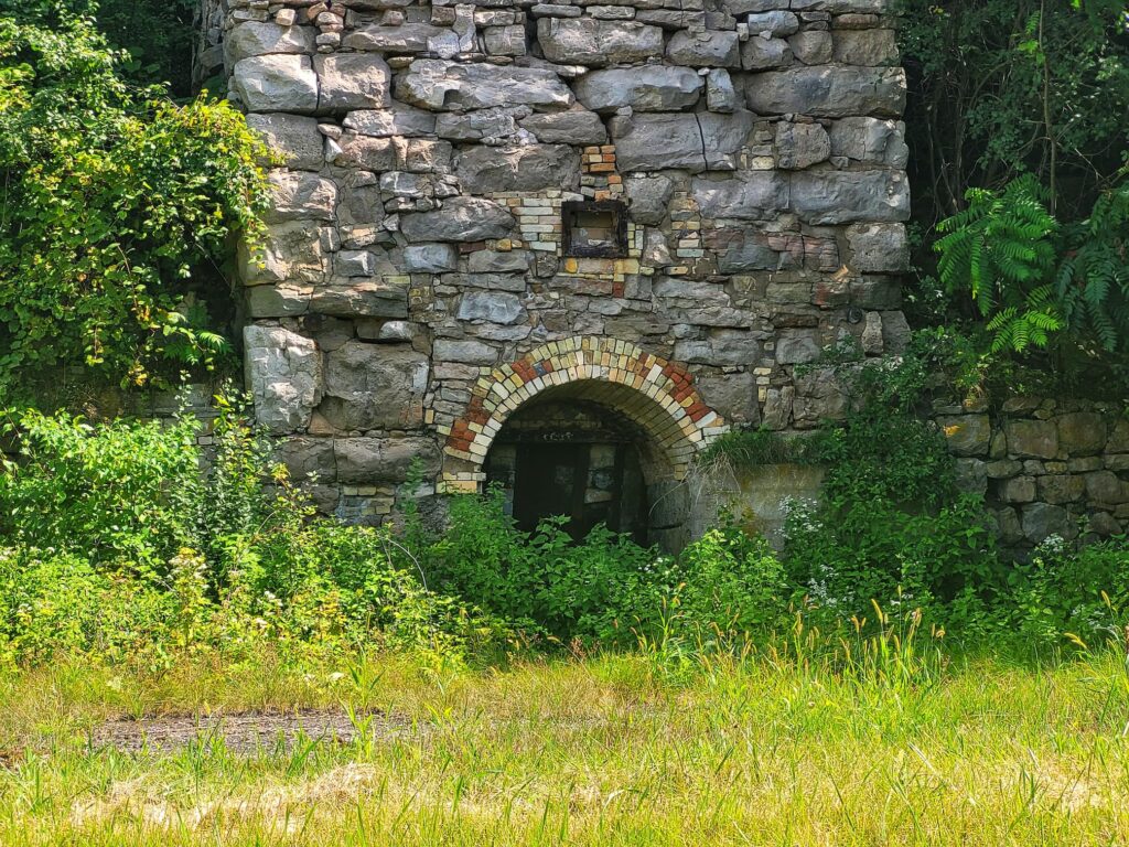 photo of high cliff state park limestone kiln ruins