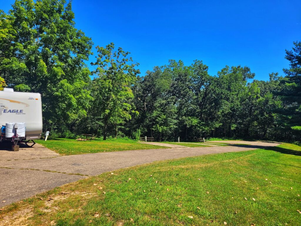 photo of blackhawk lake campsites