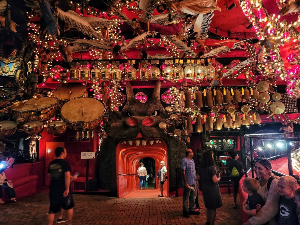 photo of room in house on the rock