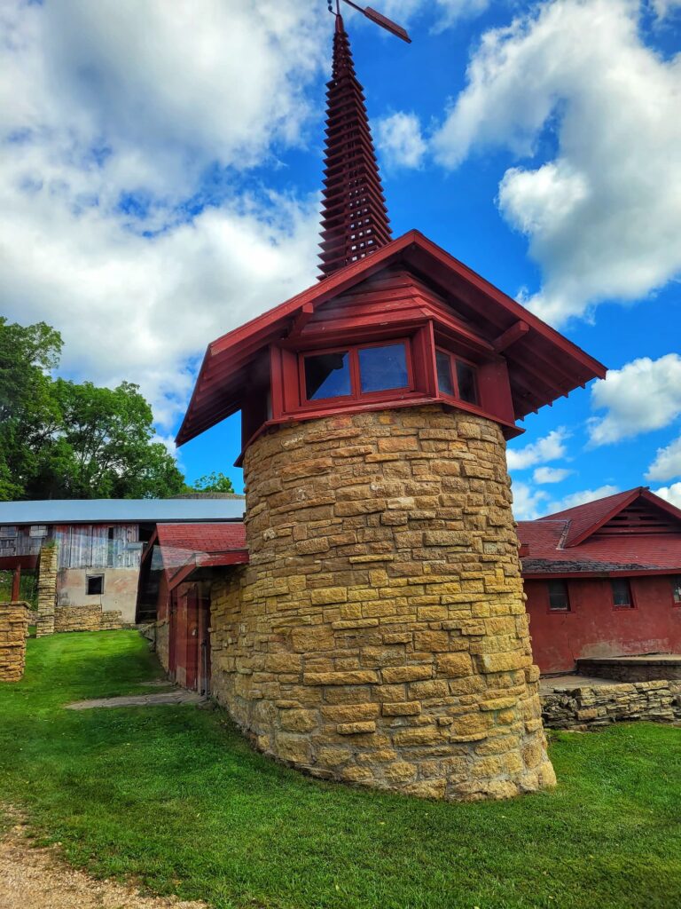 photo of midway barn at taliesin