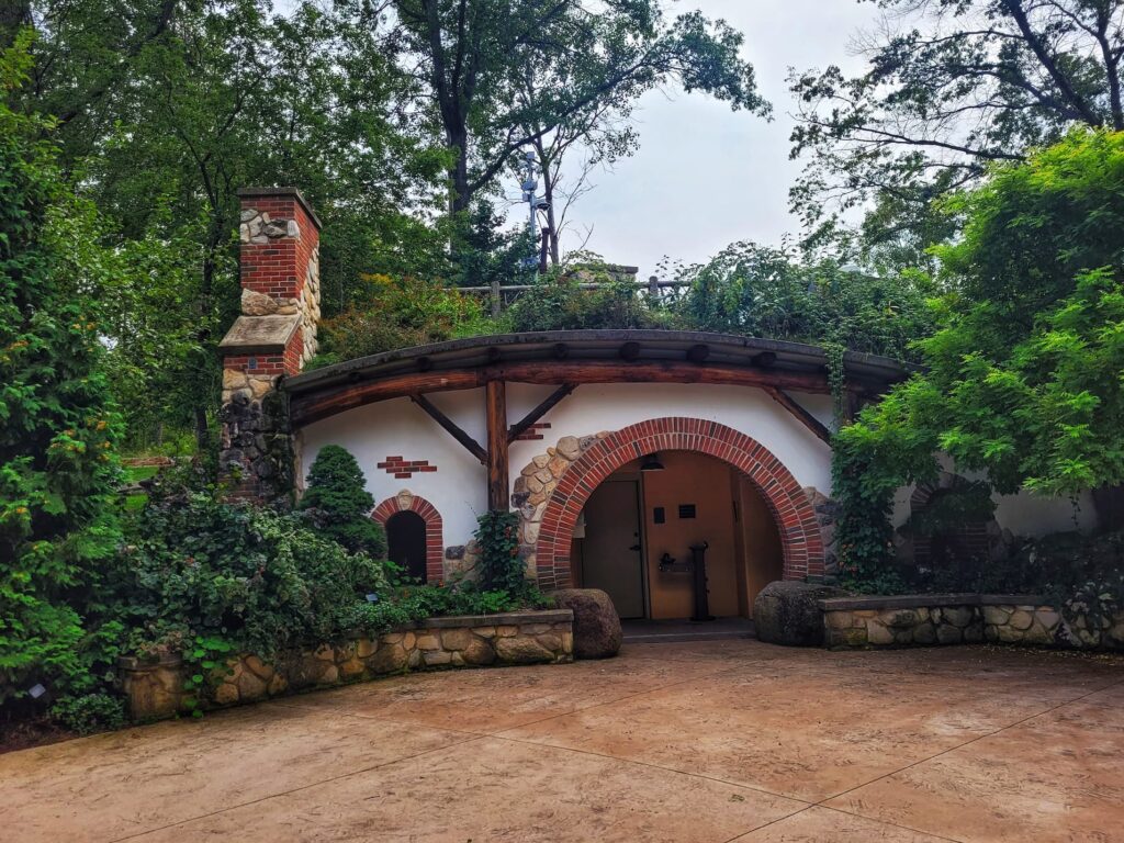 photo of green bay botanical garden hobbit bathroom