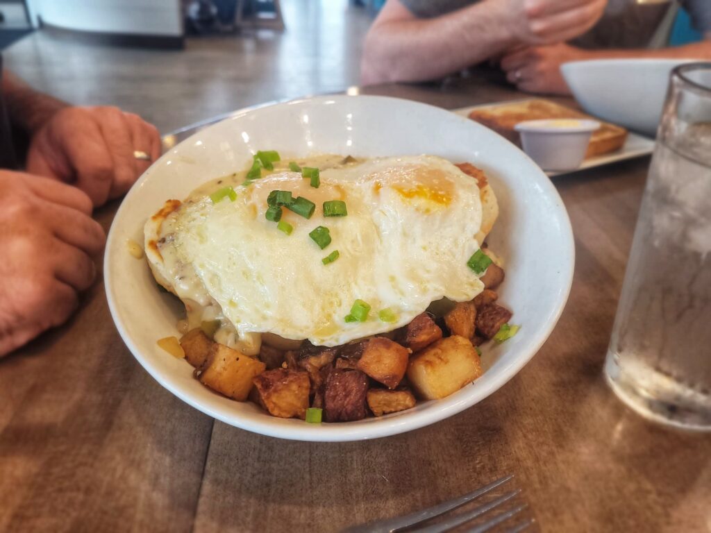 photo of breakfast at golden nest restaurant