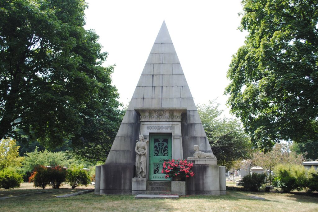 photo of graceland cemetery