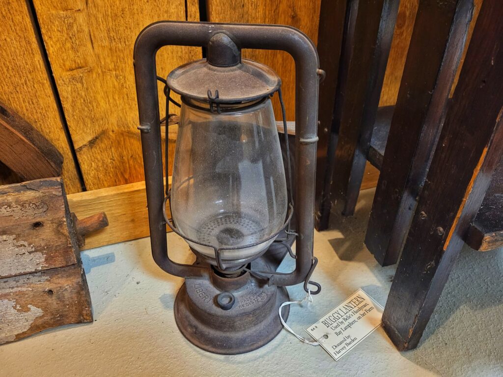 photo of lantern used by ray lamphere