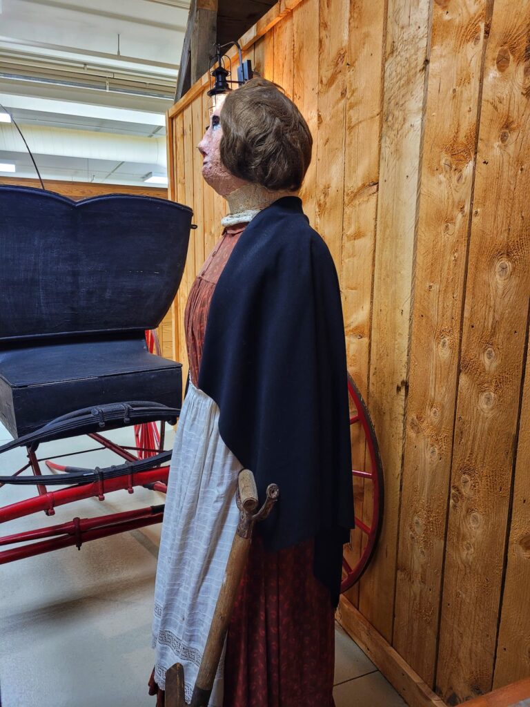 photo of mannequin of belle gunness