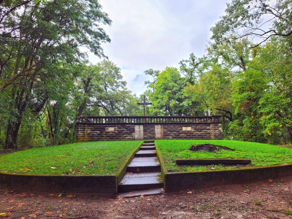 photo of bailly cemetery