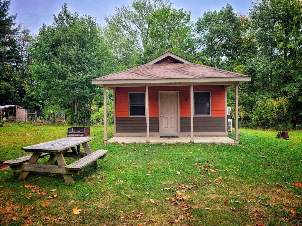 photo of cabin at sand creek campground