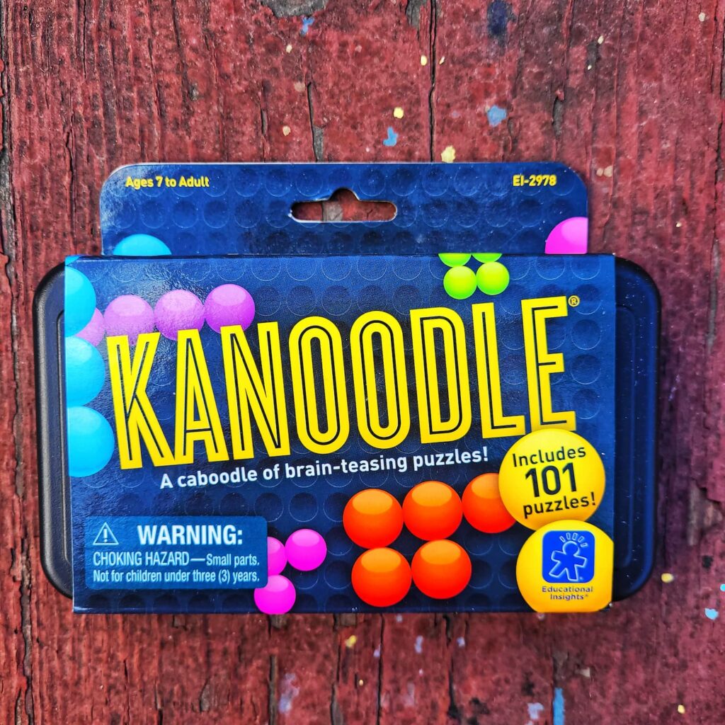 photo of kanoodle brain teaser puzzle