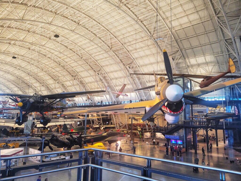 photo of air and space museum steven udvar hazy center