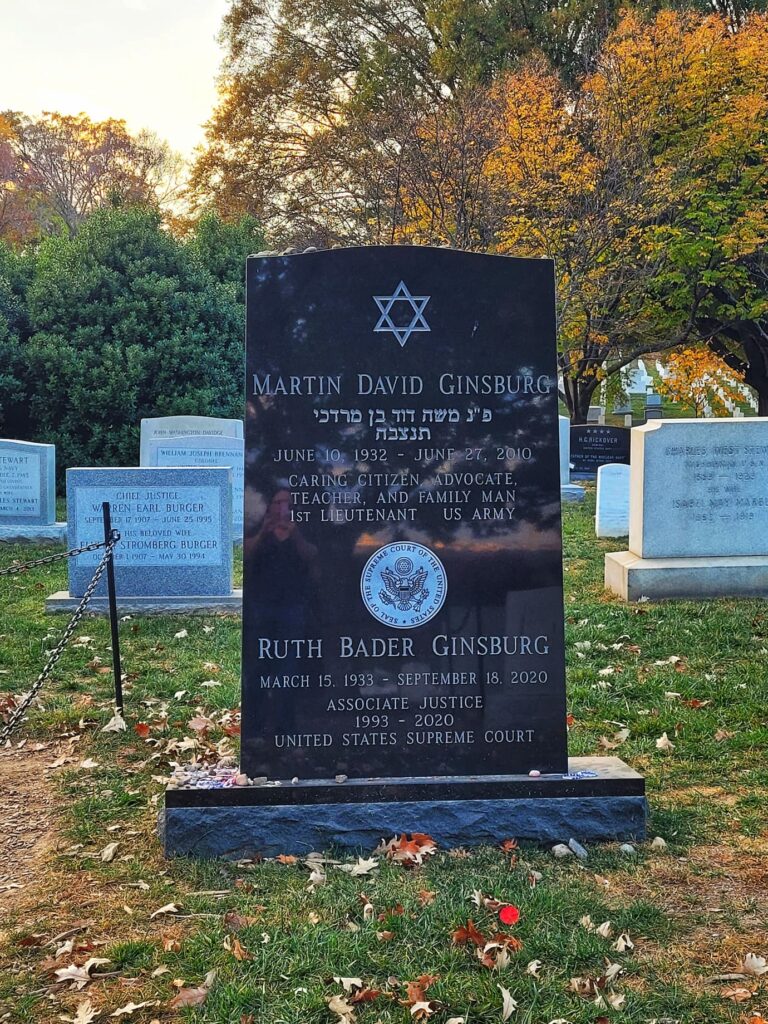 photo of ruth bader ginsburg grave