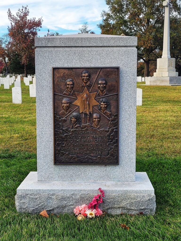 photo of space shuttle challenger memorial