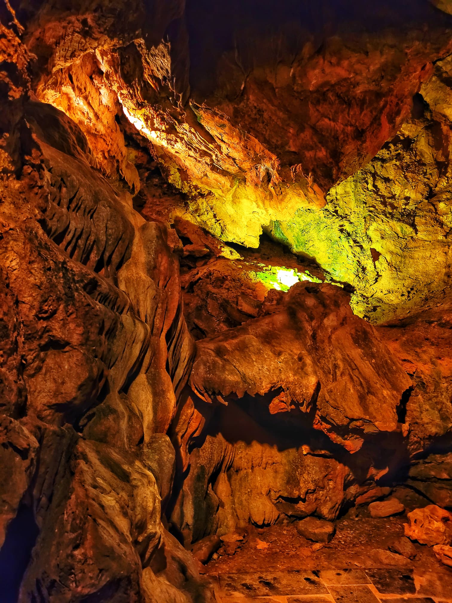 photo of dixie caverns