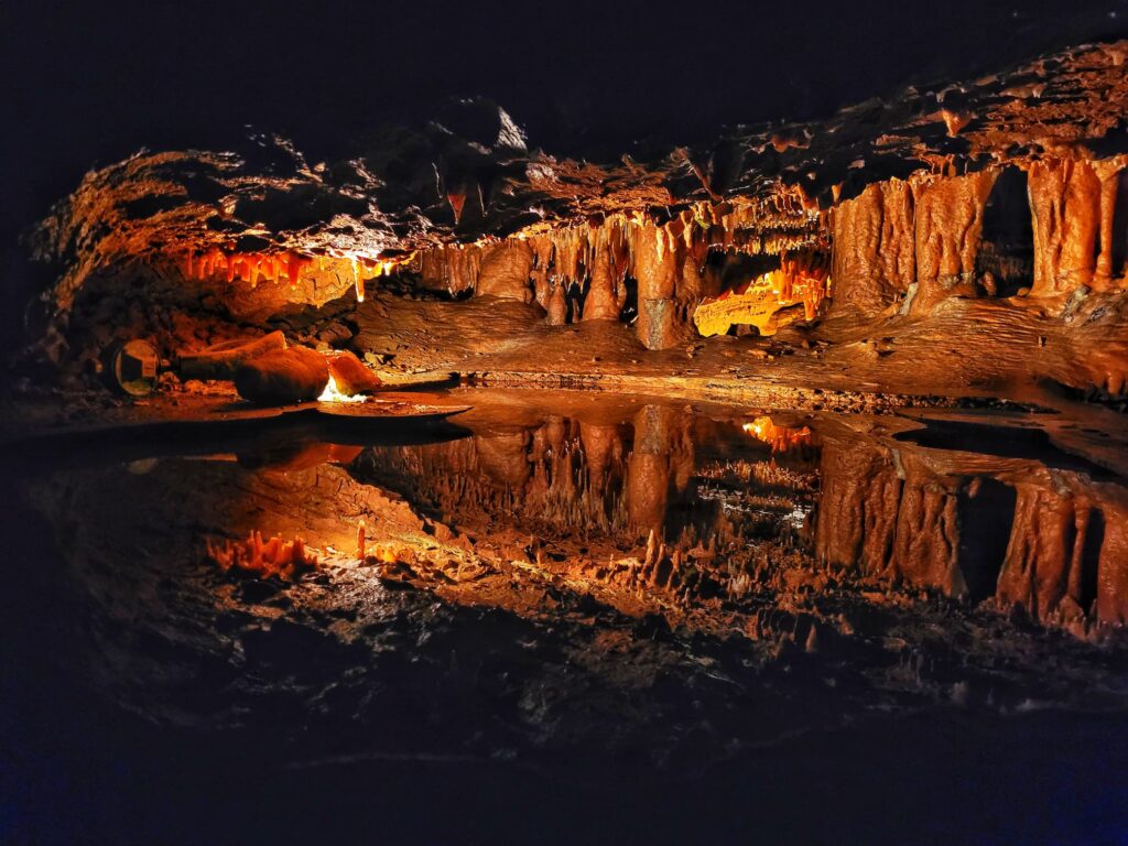 photo of dixie caverns