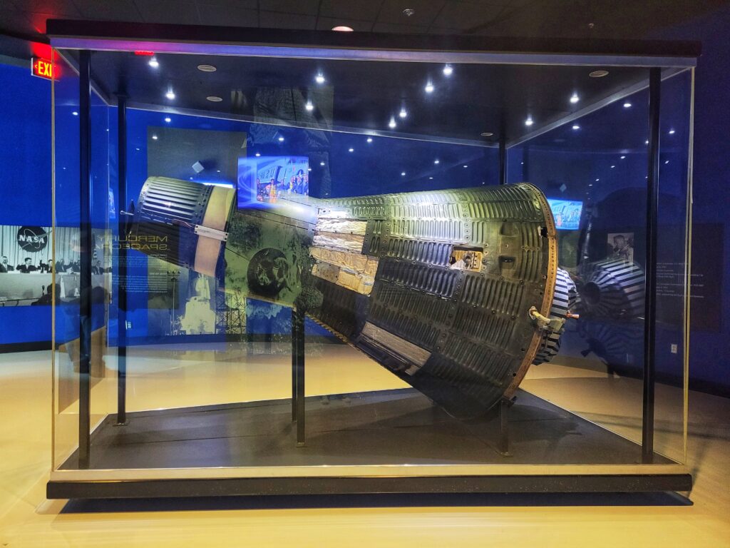 photo of mercury space capsule