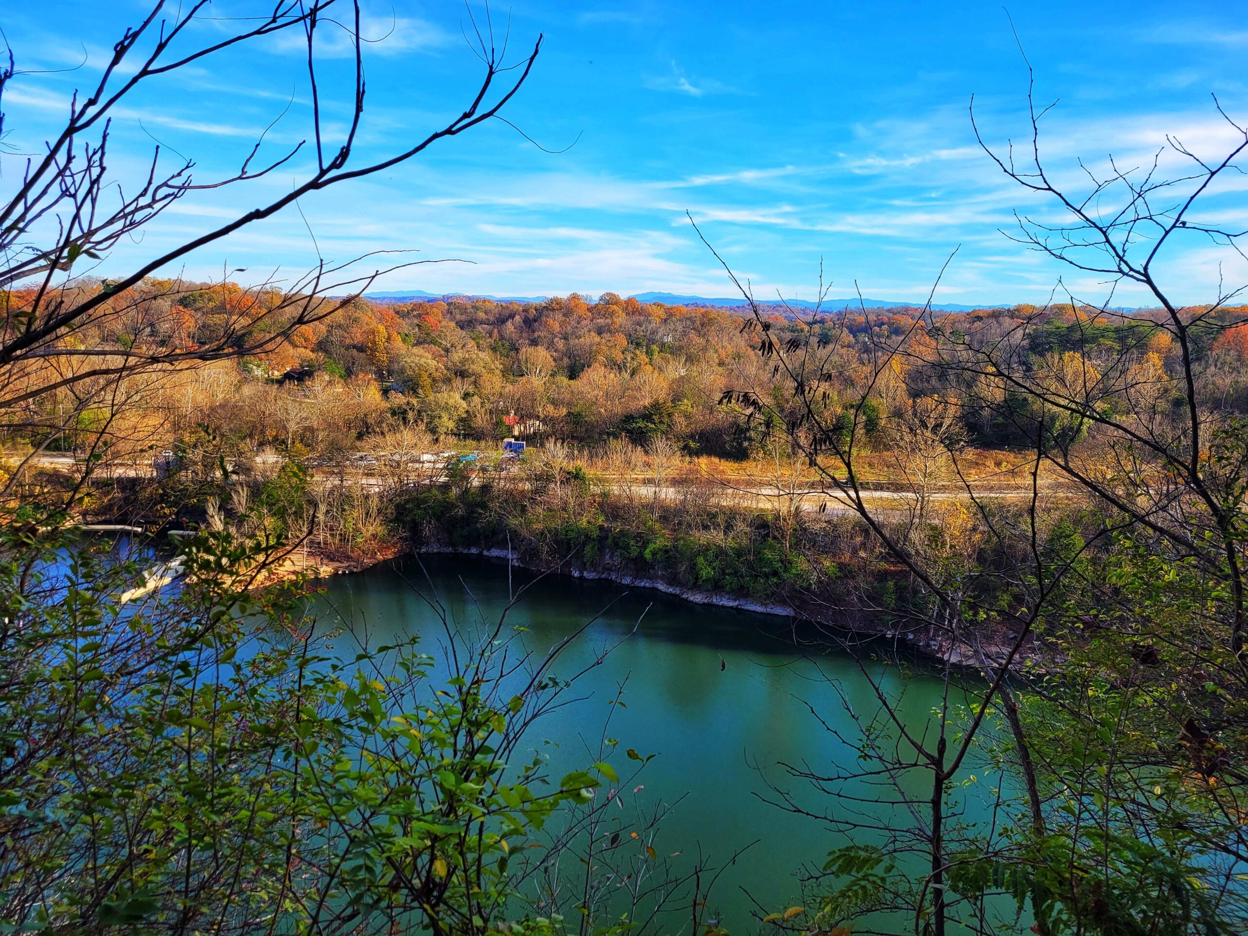 photo of mead's quarry lake