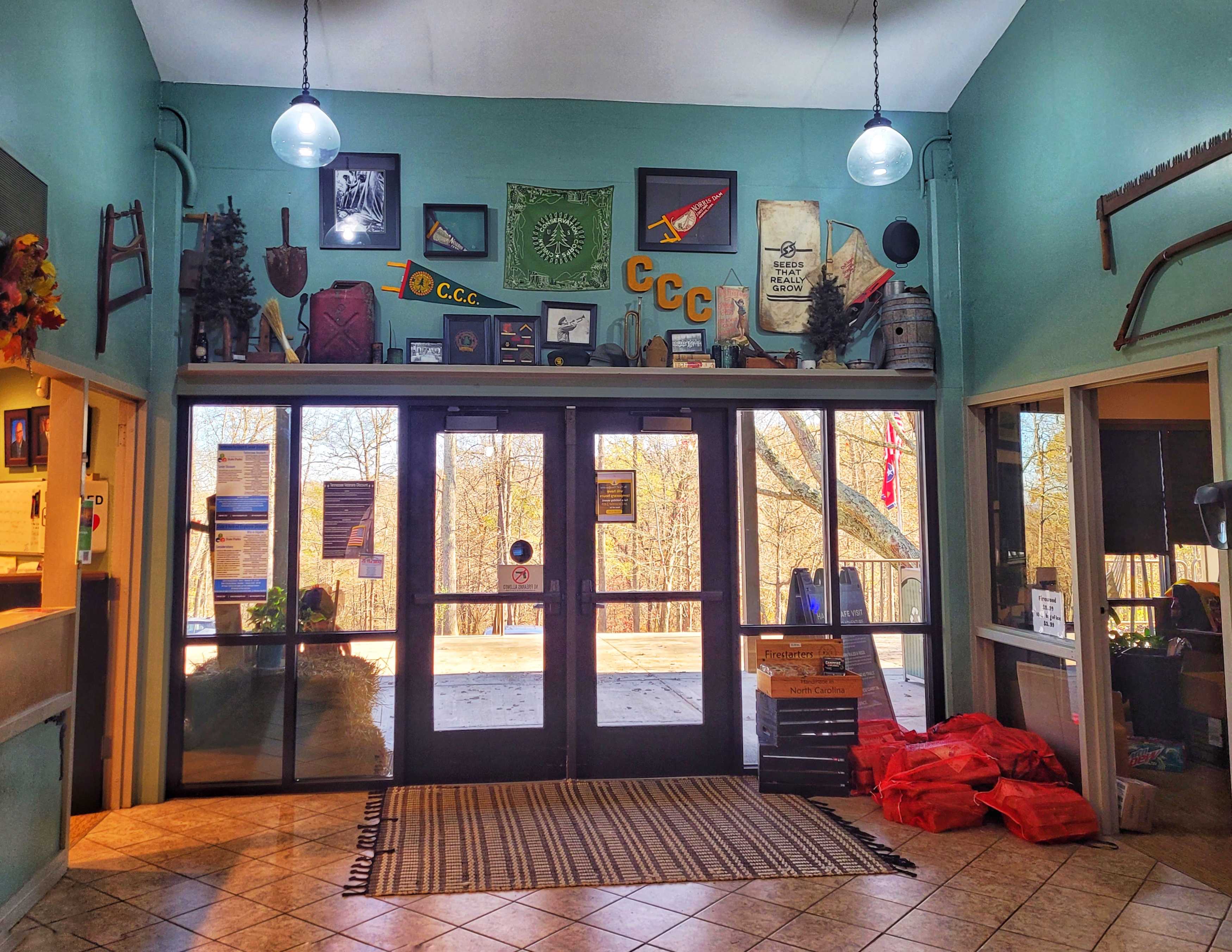 photo of norris dam state park visitor center