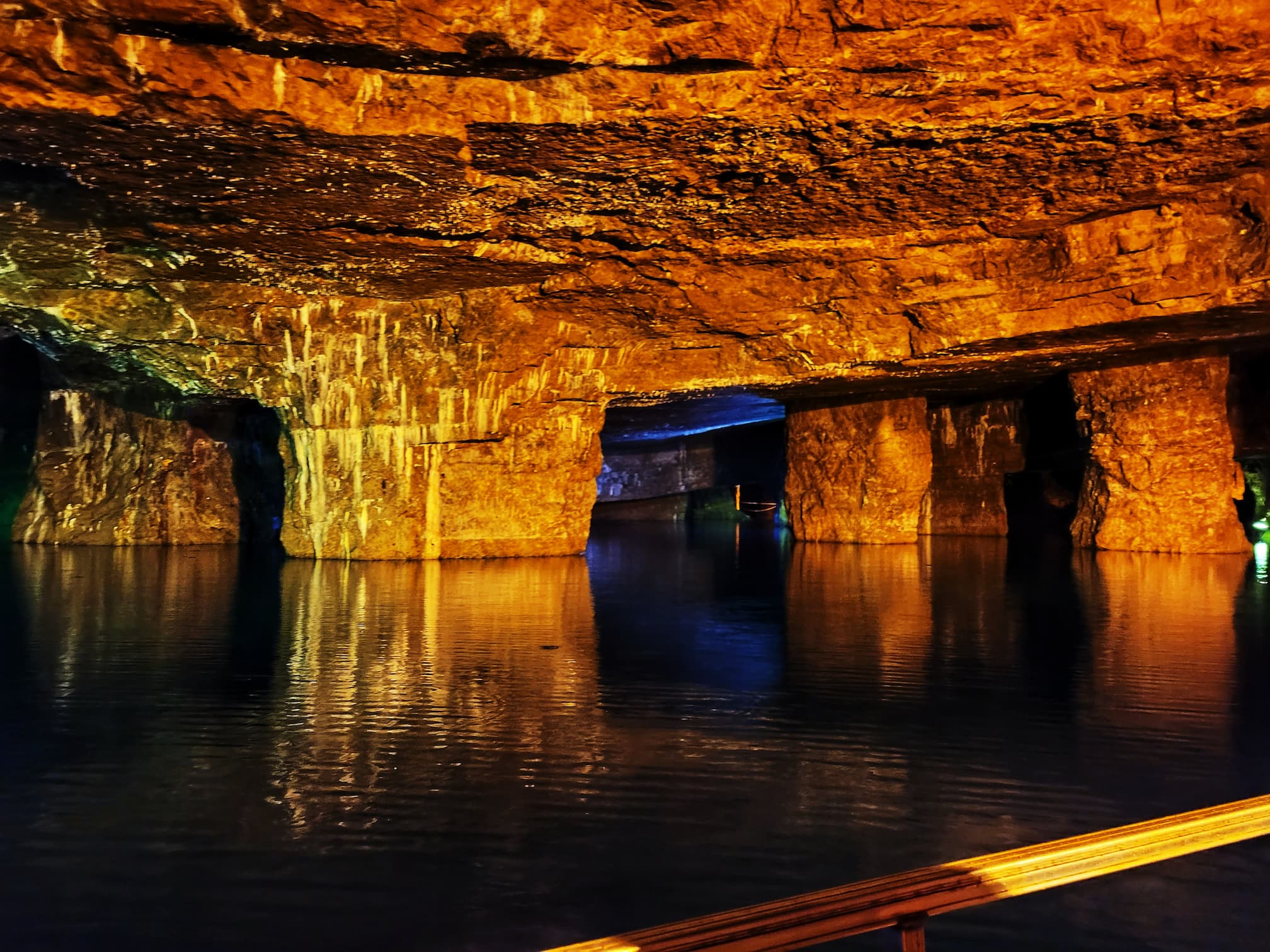 photo of underground lake in bonne terre