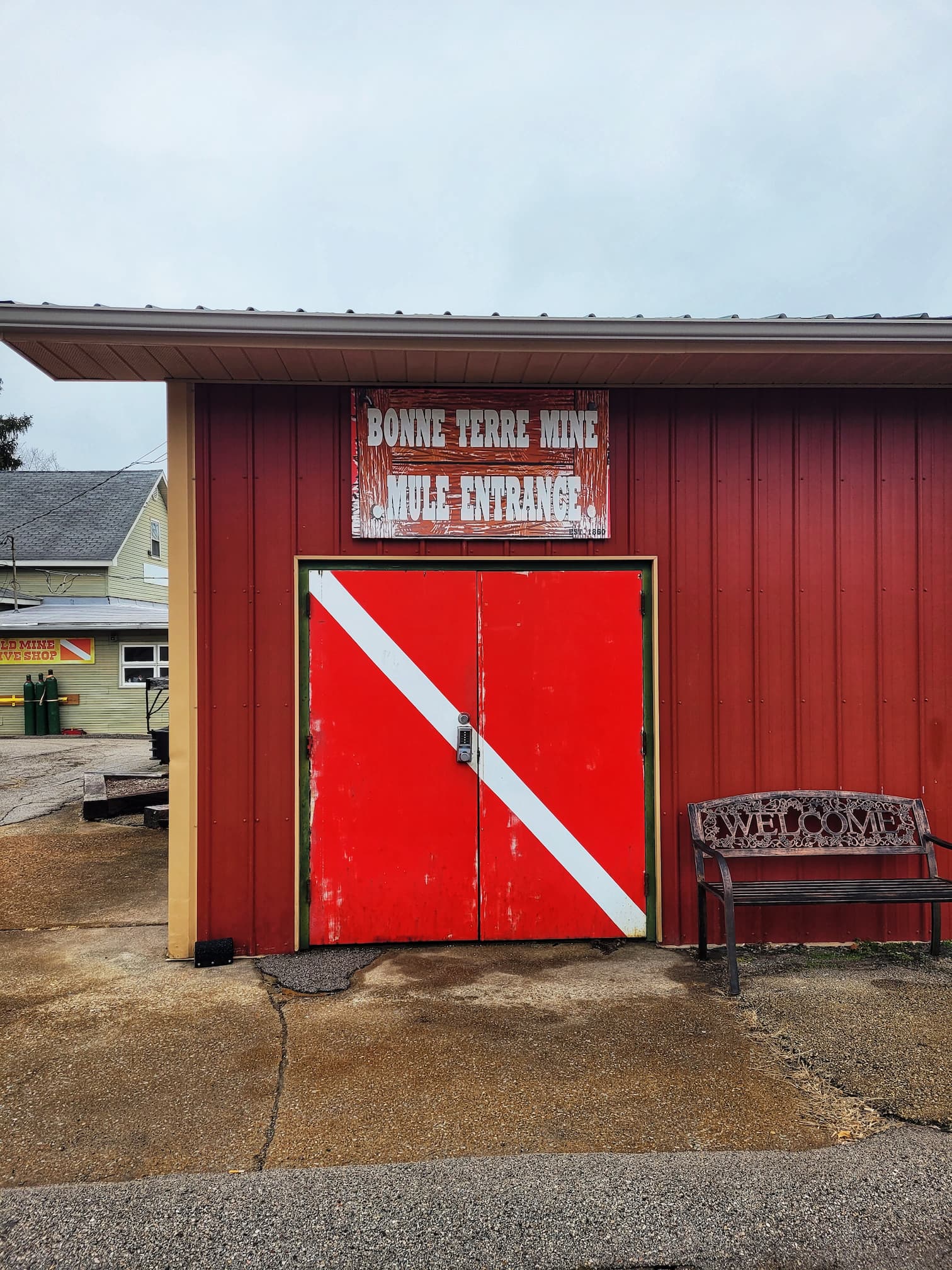 photo of bonne terre mine mule entrance