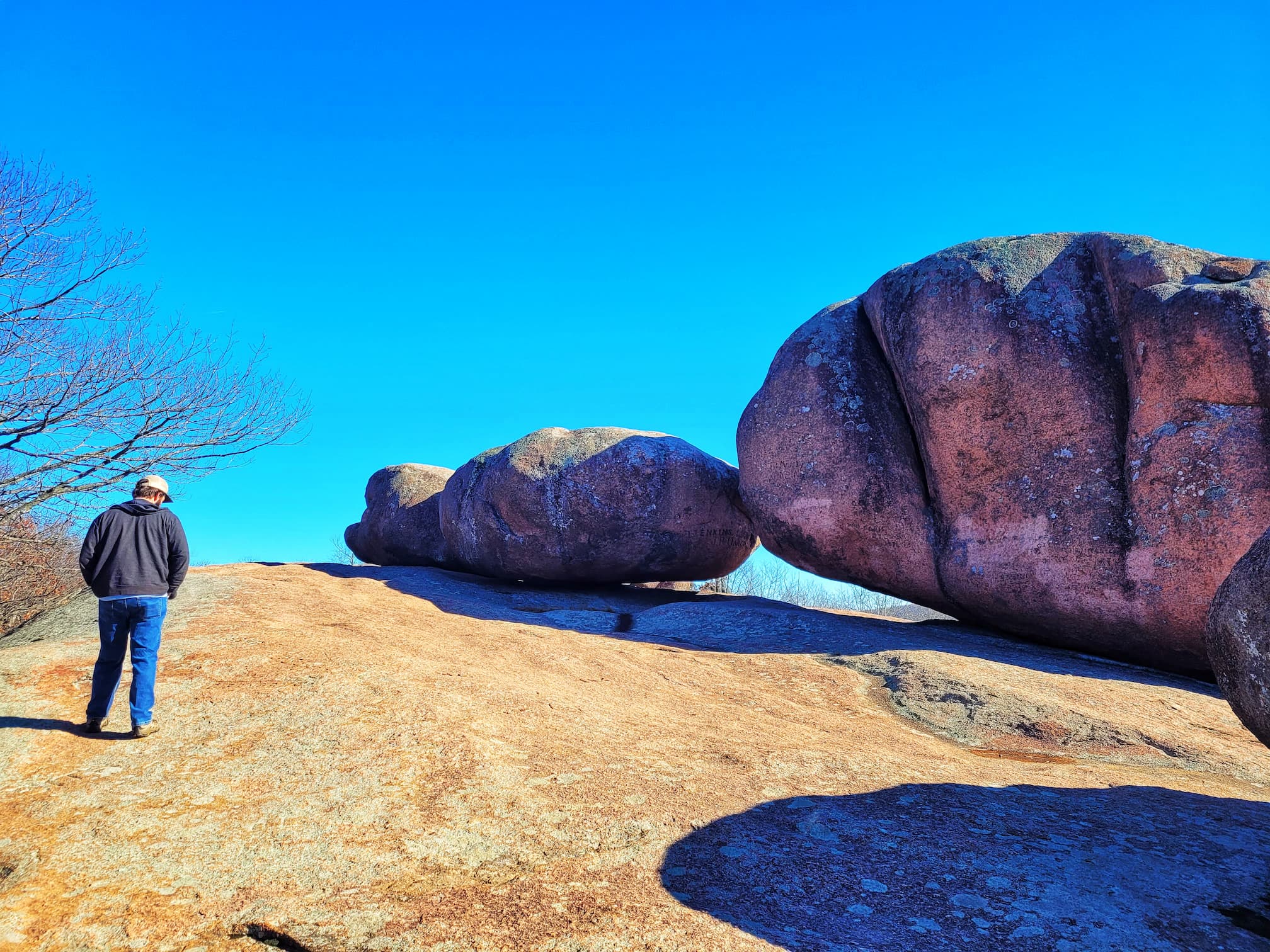 Climbing Giants: How to Make the Most of Your Visit to Elephant Rocks