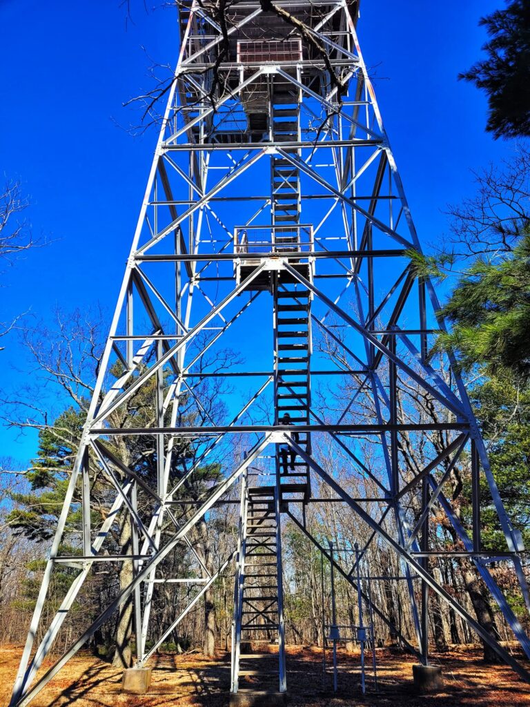 photo of taum sauk mountain lookout tower