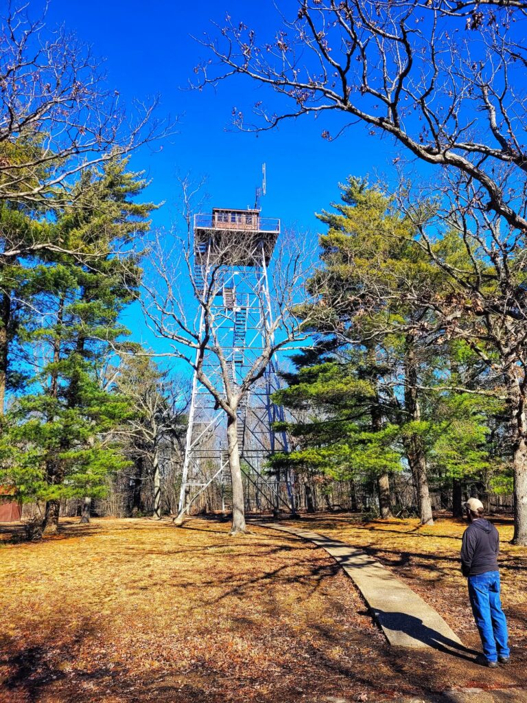 photo of taum sauk mountain lookout tower