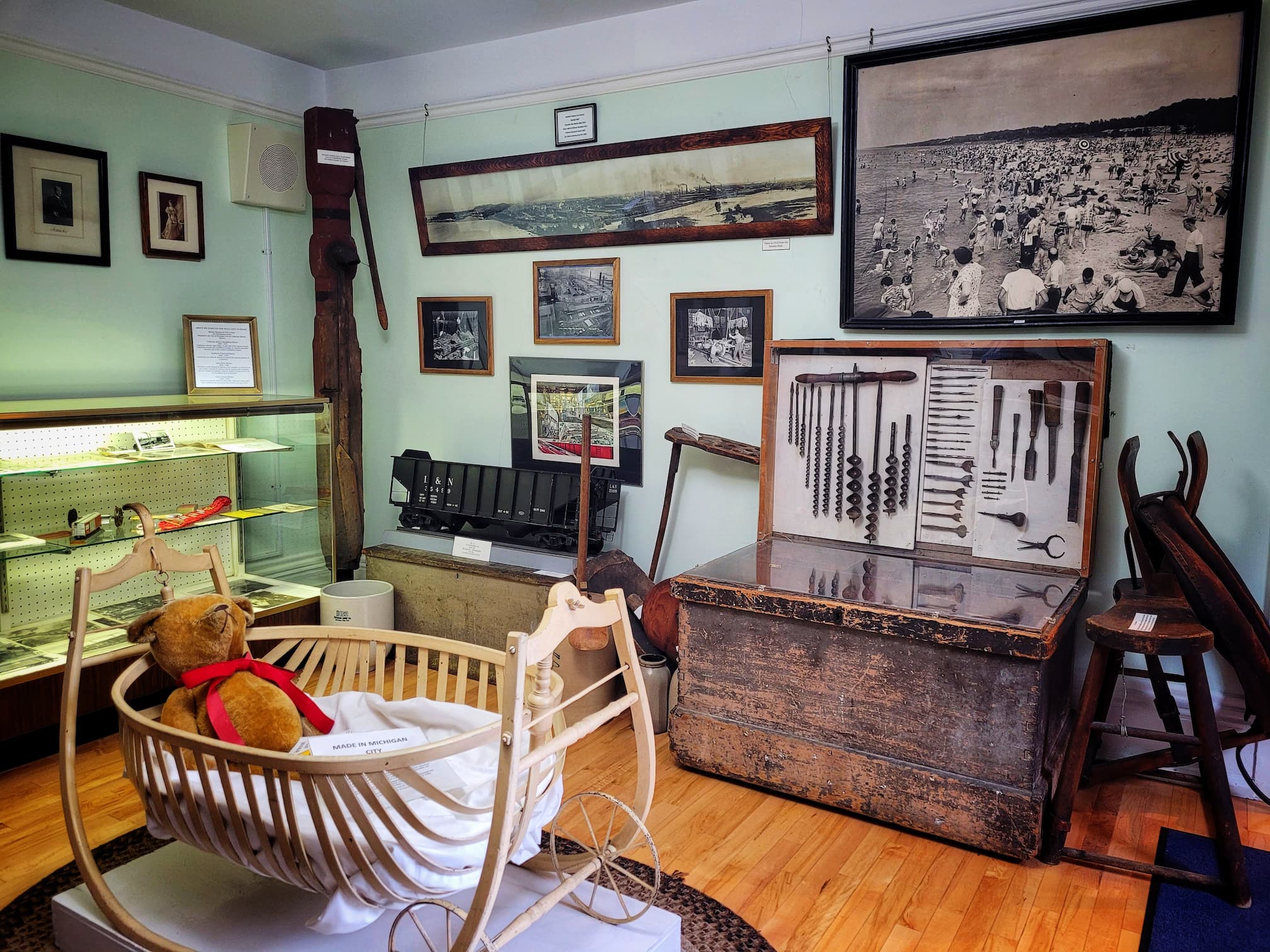 photo of old lighthouse museum room of local history