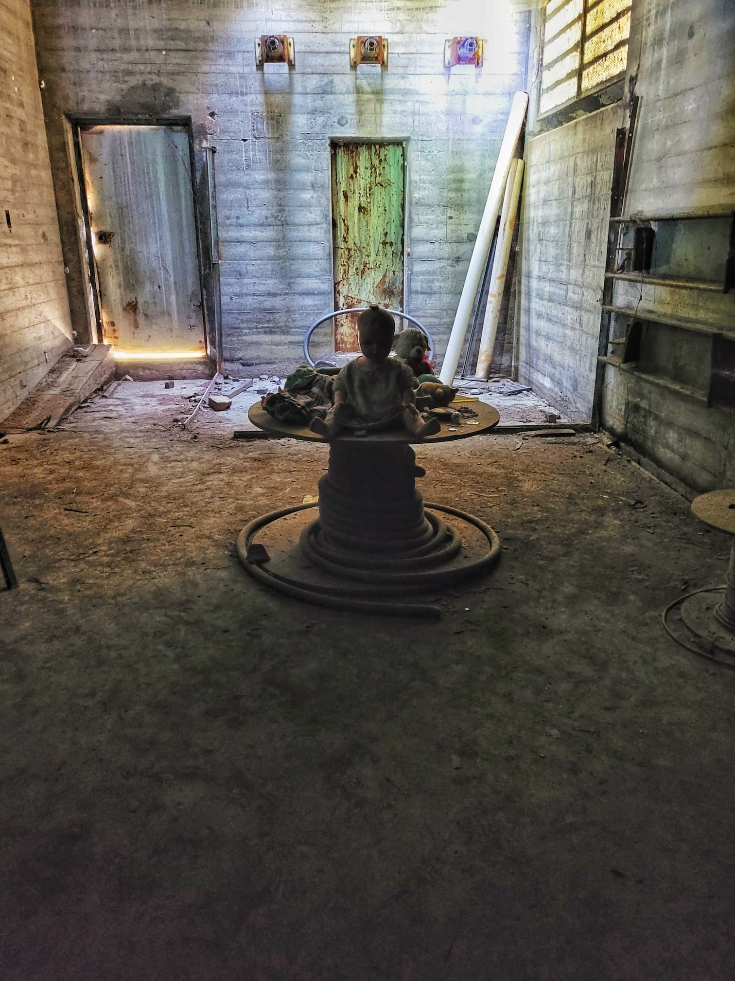 photo of hells bar haunted house decorations