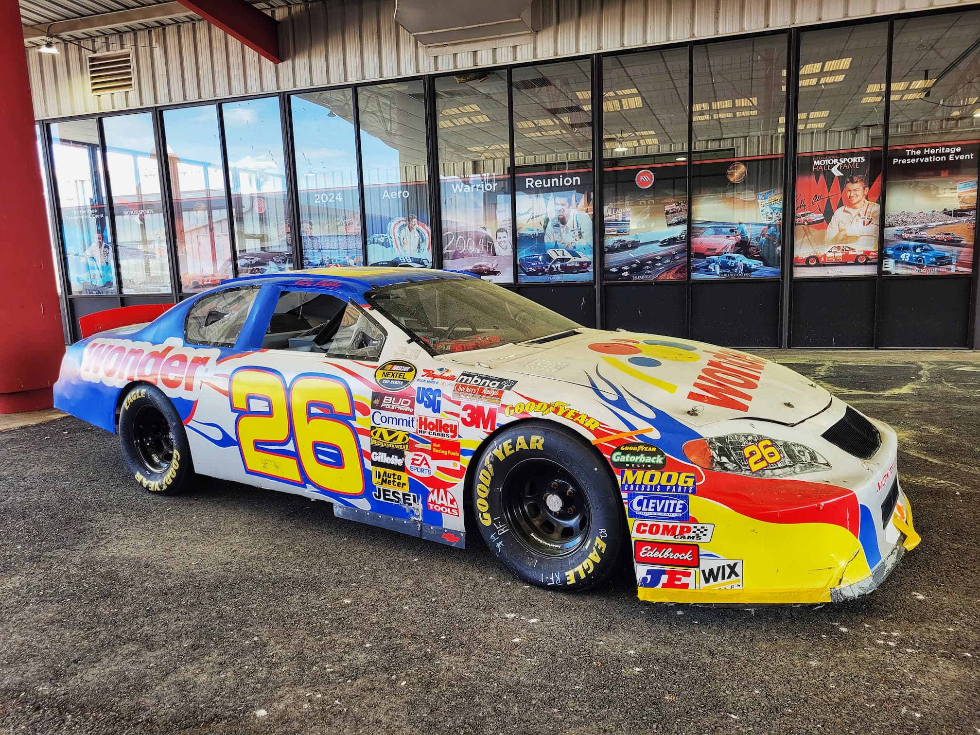 photo of wonder bread nascar