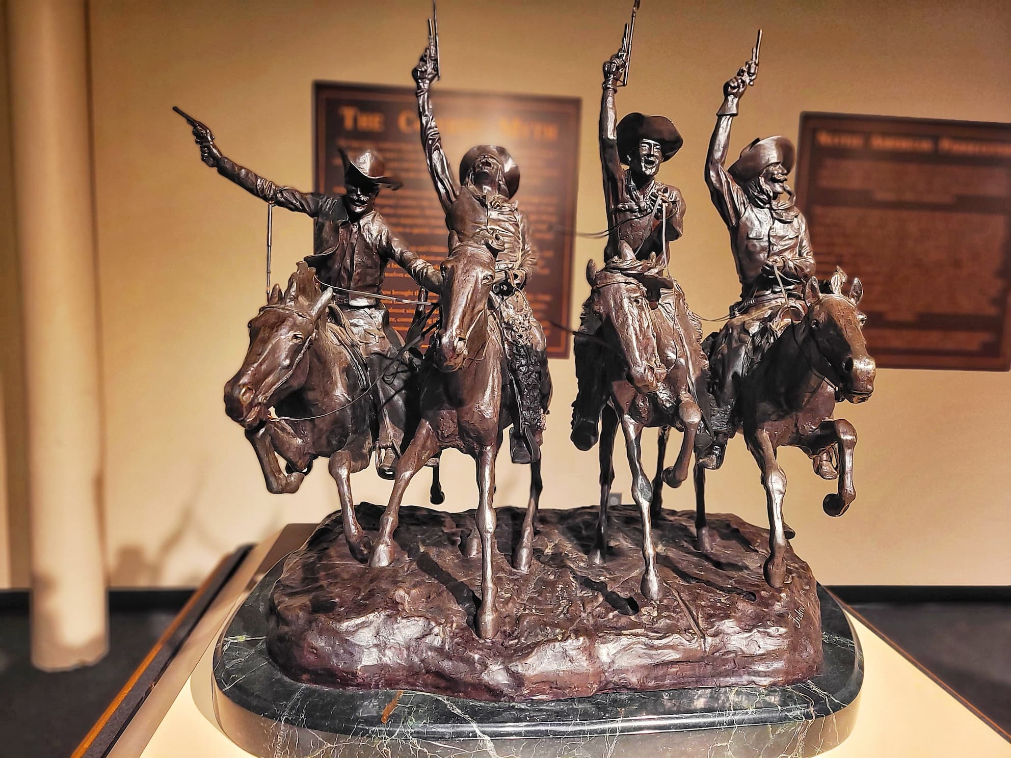 photo of frederick remington sculpture