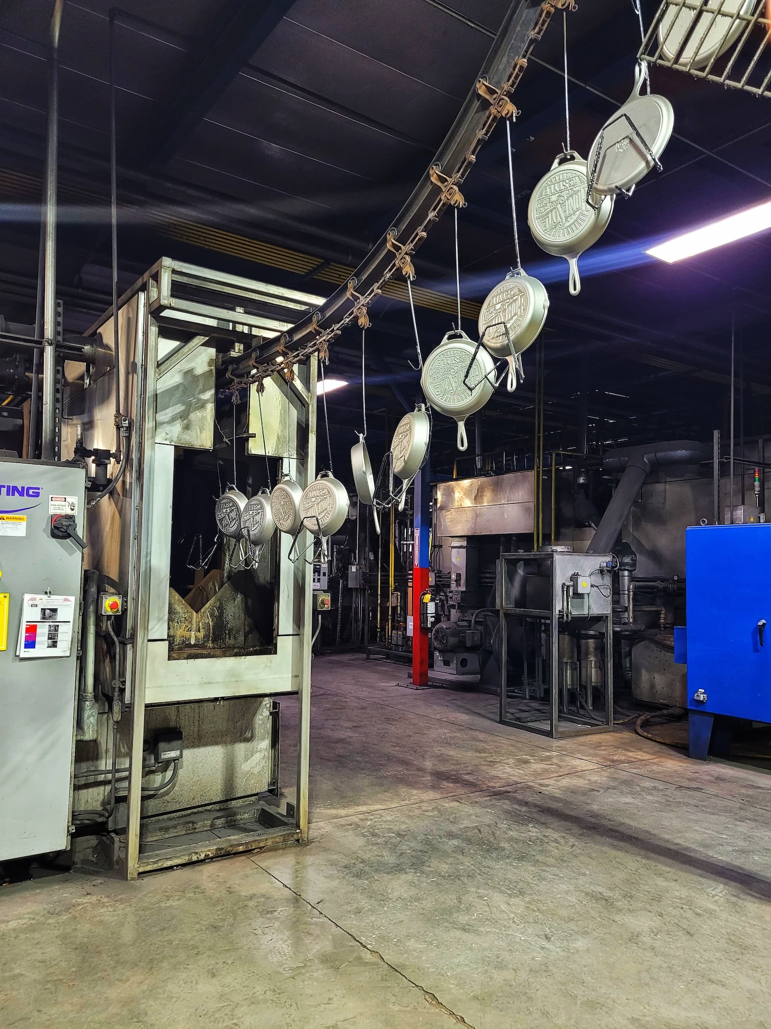 photo of lodge cast iron foundry