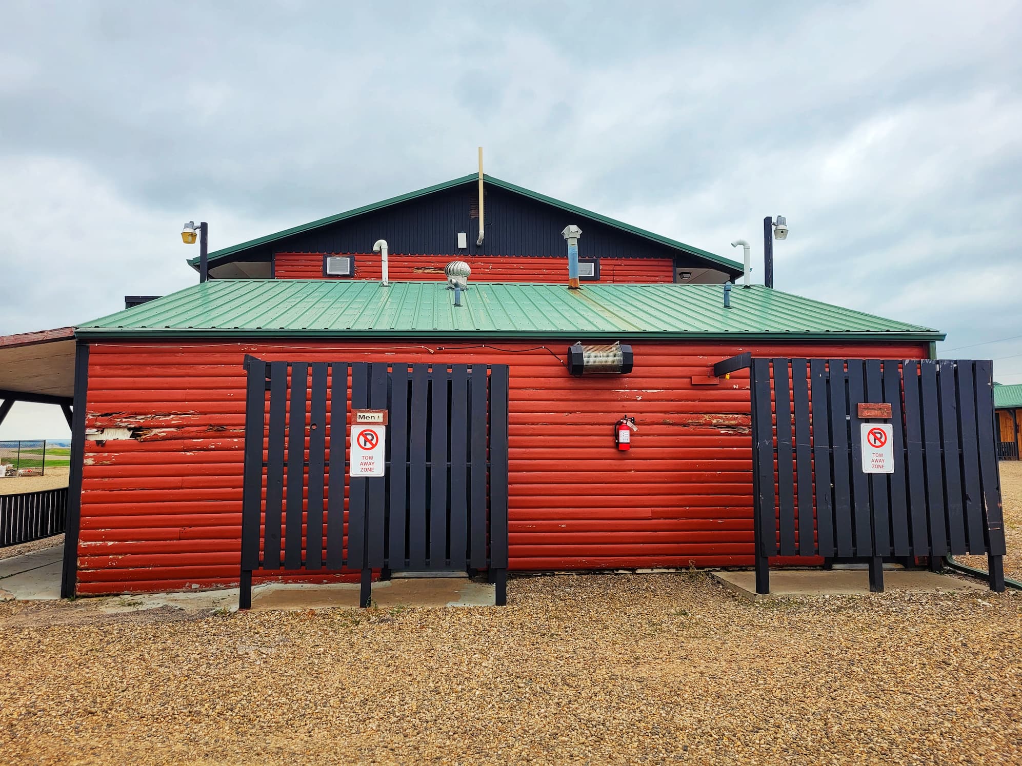 photo of badlands hotel and campground showers