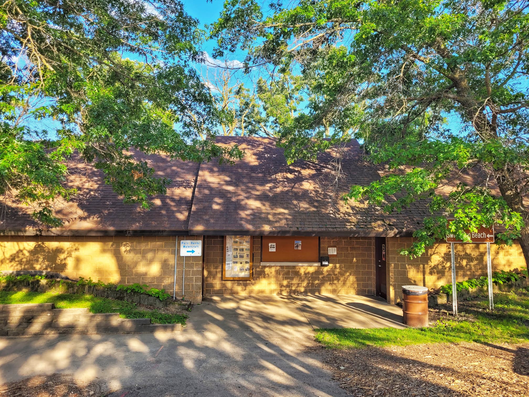 photo of chester woods beach showerhouse