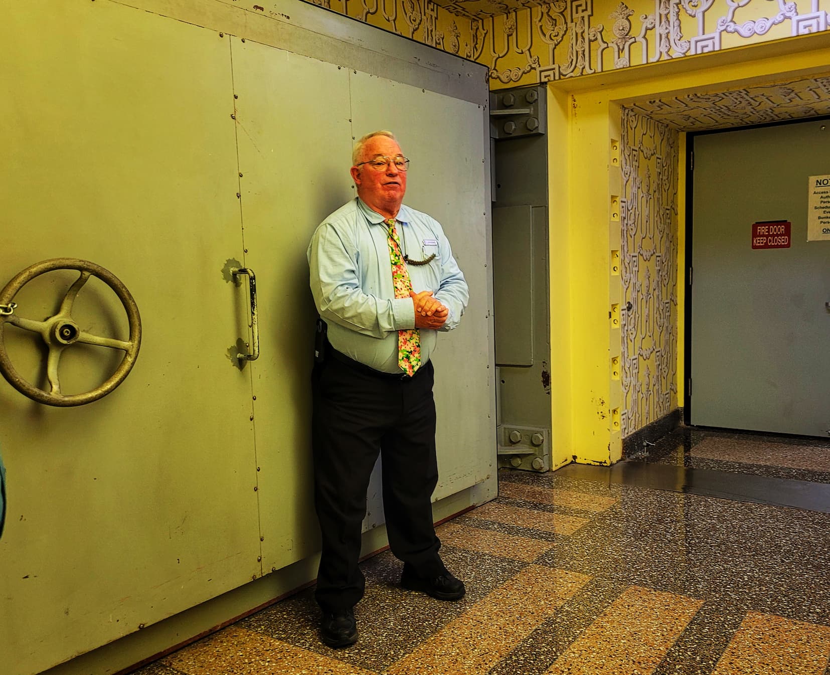 photo of greenbrier bunker entrance