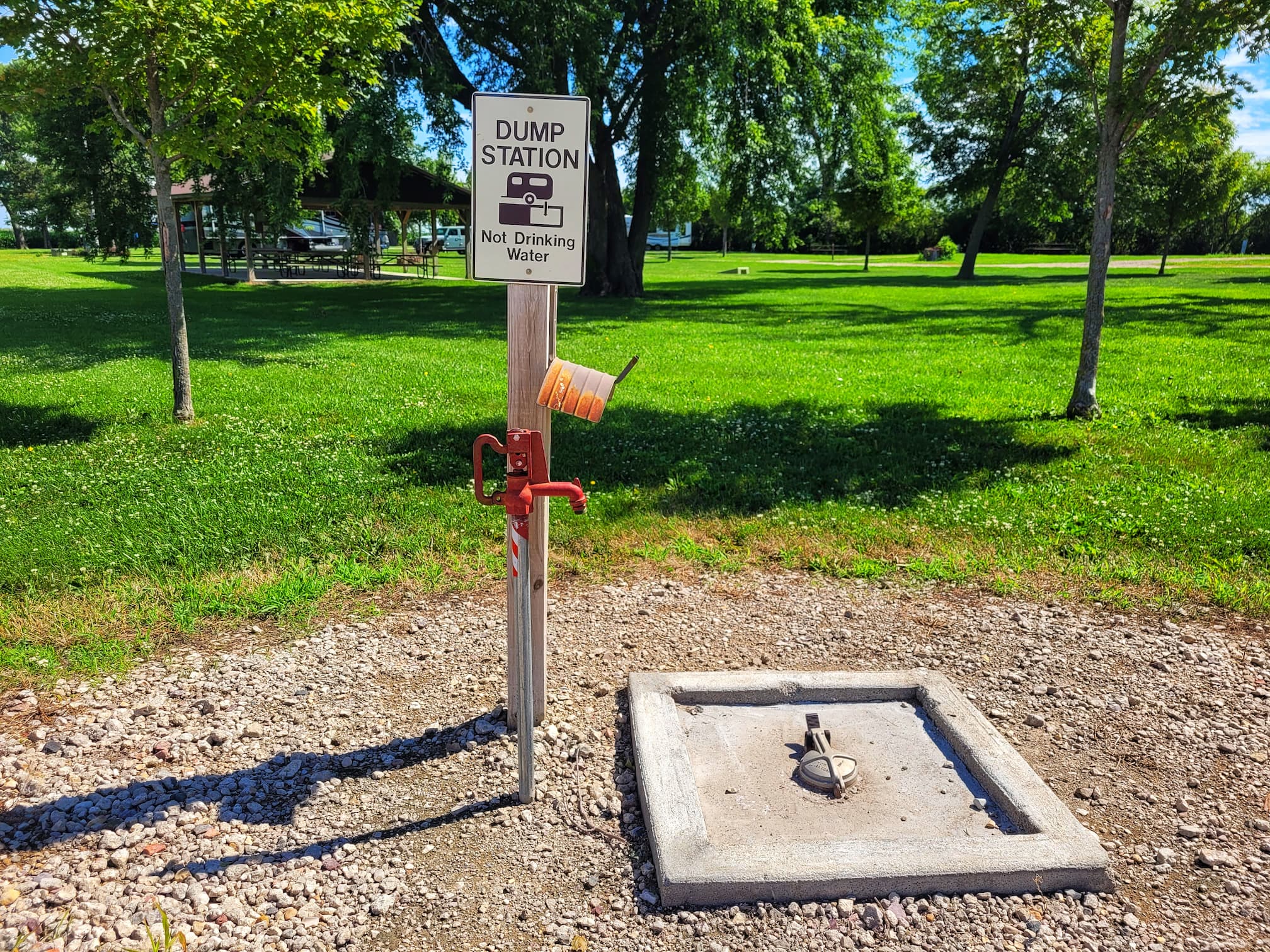 photo of hawkeye point campground dump station