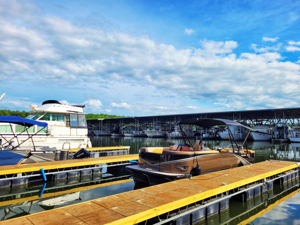 photo of kentucky dam marina