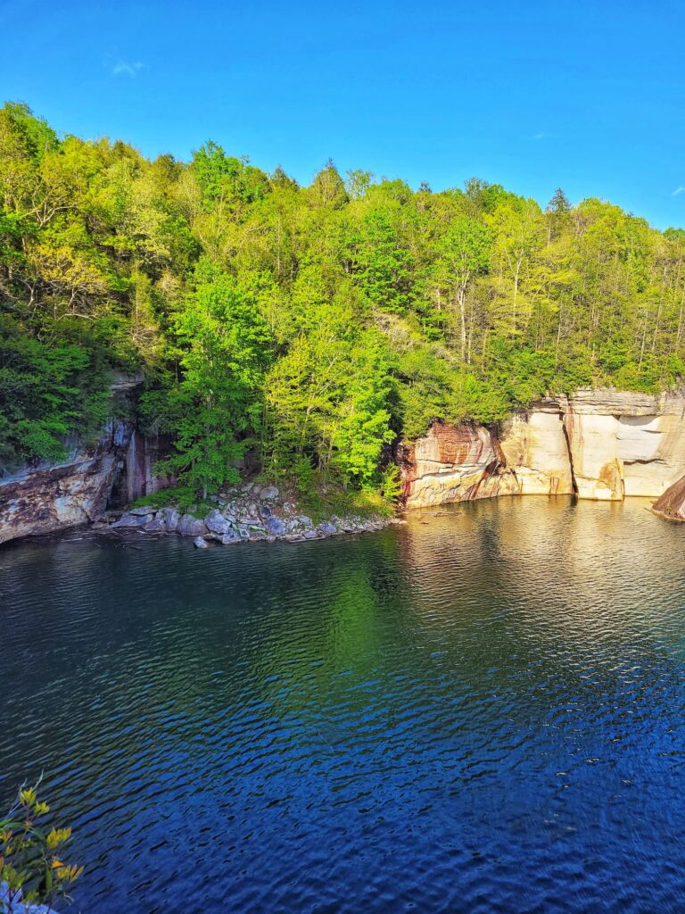 photo of summersville lake