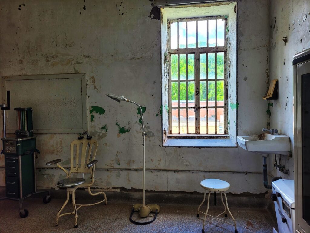 photo of trans allegheny lunatic asylum