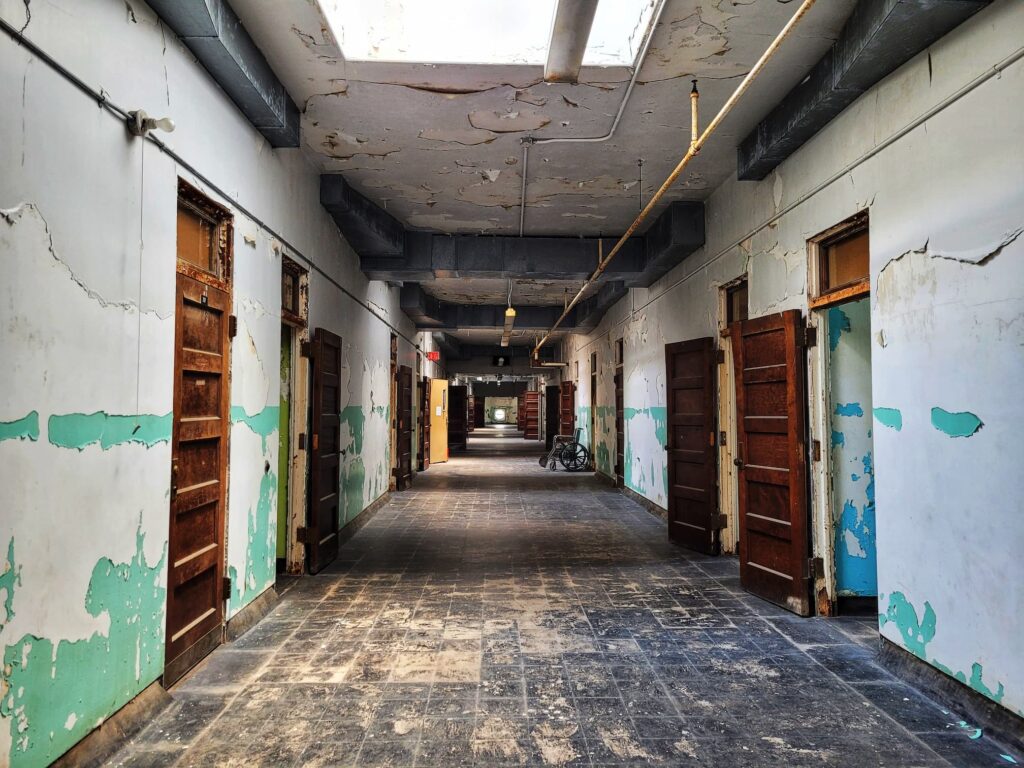 photo of trans allegheny lunatic asylum