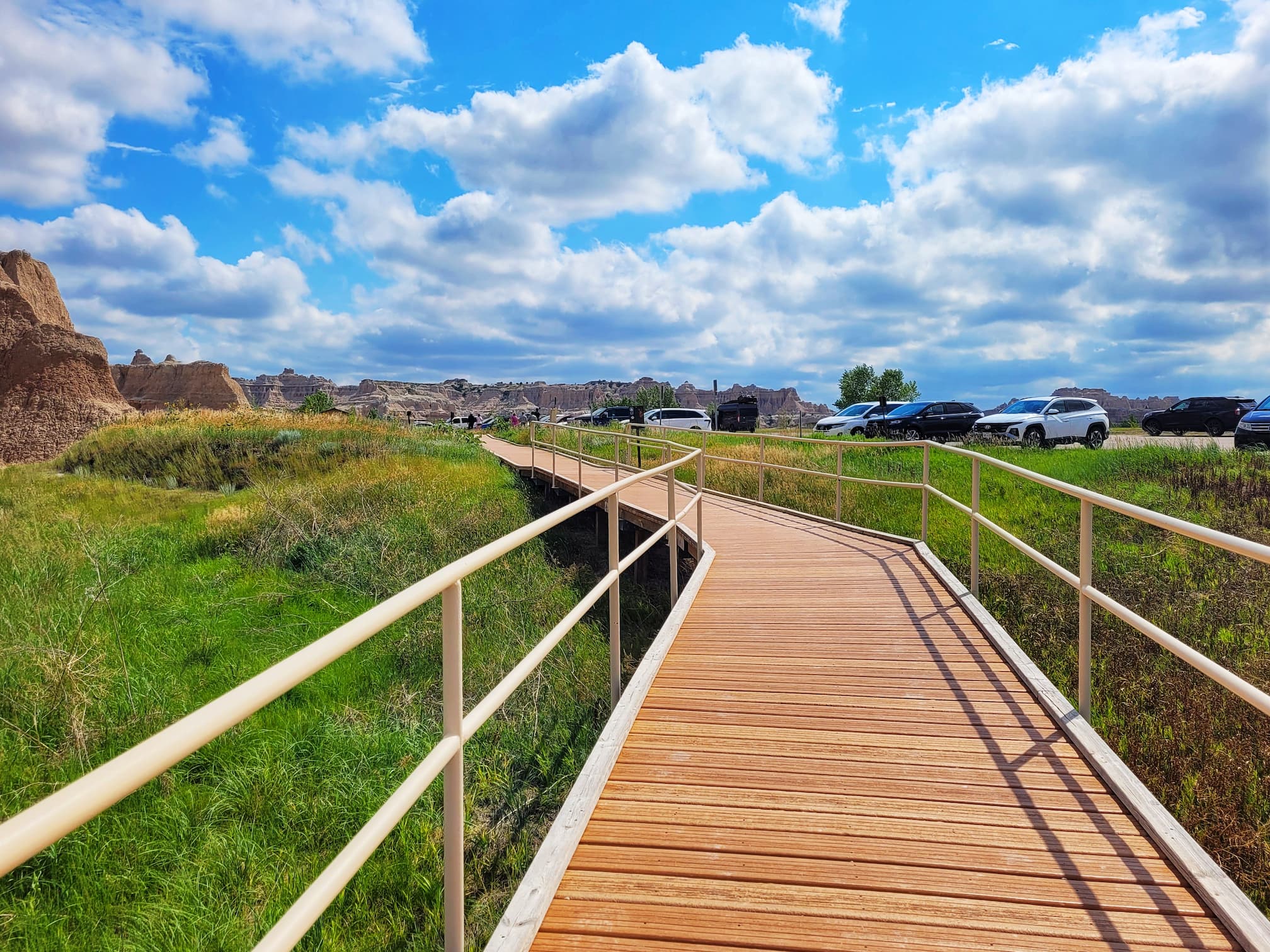 photo of badlands door trail